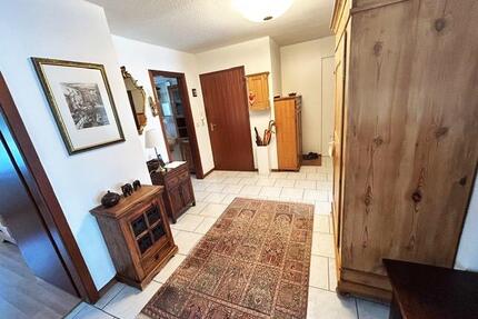Attraktive Wohnung in Heddesheim, 3 Zi, Blick ins Grüne, Garage