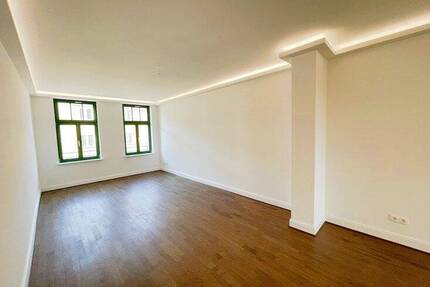 Schickes Nest mit Balkon! + Parkett + Fußbodenheizung + tolles Bad + LED-Licht + Übernahme EBK mgl. - Leipzig Leutzsch