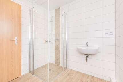 Wohnung zum Mieten in Chemnitz 229,18 € 35.81 m²