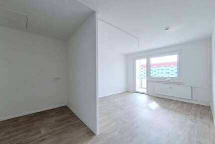 Wohnung zum Mieten in Plauen 303,47 € 56.83 m²