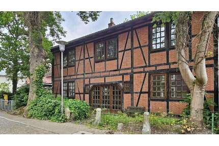 Haus zum Kaufen in Cuxhaven 350.000,00 € 257.5 m²