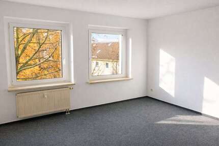 Wohnung zum Kaufen in Weißenfels 36.900,00 € 32 m²