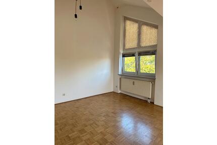 2 Zimmer Wohnung - 870,00&nbsp;EUR Kaltmiete, ca.&nbsp; 63,00&nbsp;m&sup2; in Regensburg (PLZ: 93053) Galgenberg