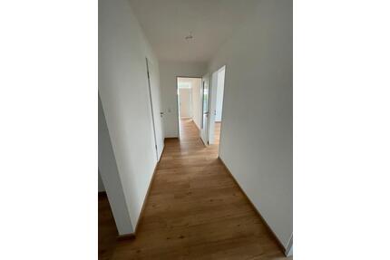 Helle 3-Zimmer-Wohnung im Neubau mit großem Balkon - Trappenkamp