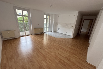 Offenes Wohnen mit Balkon und Aufzug! Zwei-Zimmer Wohnung im Ostviertel (WE8) - Gera
