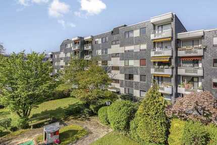 4-Zimmer-Wohnung mit zwei Loggien, Aufzug und Tiefgaragenstellplatz in Hilden