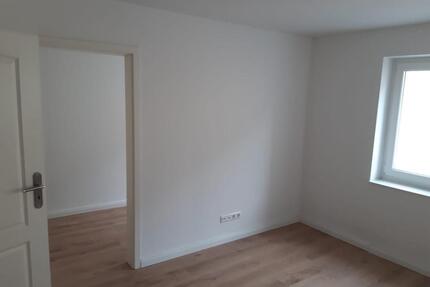 3 Raum Wohnung - 595,00&nbsp;EUR Kaltmiete, ca.&nbsp; 85,00&nbsp;m&sup2; in Staßfurt (PLZ: 39418)