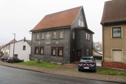Haus zum Kaufen in Brotterode-Trusetal 60.000,00 € 140 m²
