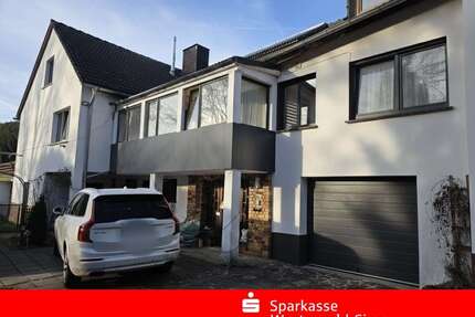 Haus zum Kaufen in Idelberg 365.000,00 € 246 m²