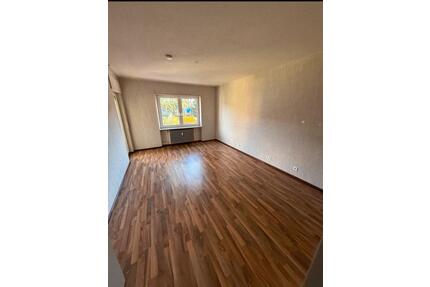 2 - 3 ZKB Wohnung mit Terrasse, Garten und Garage - Spiesen-Elversberg