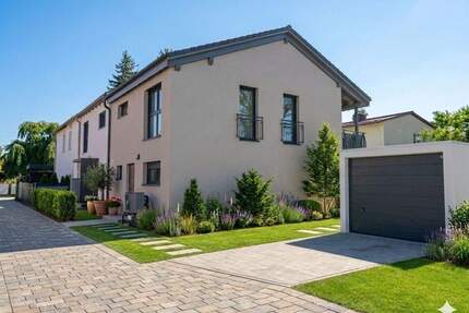 Wohntraum in Gauting - luxuriöses Reiheneckhaus mit modernster Ausstattung