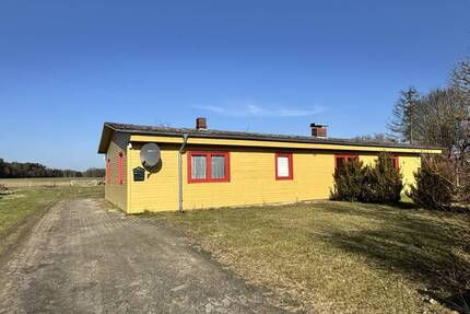 Zweifamilienhaus auf großem Grundstück in Dahlenburg-Lemgrabe! - Dahlenburg / Lemgrabe