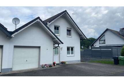 Haus zum Kaufen in Wiehl 360.000,00 € 147 m²