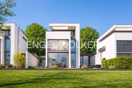Haus zum Kaufen in Oberursel 2.590.000,00 € 276 m²
