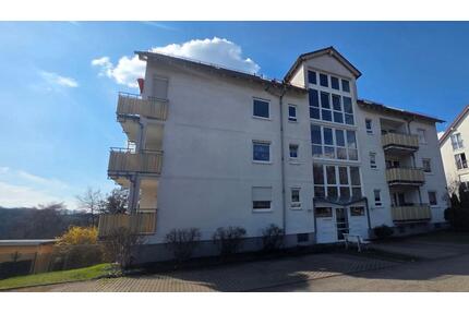 helle teilmöblierte 2-Raum-Wohnung mit Balkon - Wilkau-Haßlau