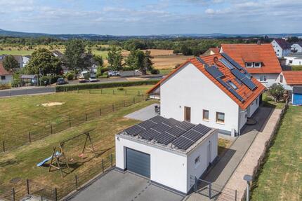 0€ Provision, KfW70, BJ 2017, PV+12KW-Speicher, Wallbox, Baunatal
