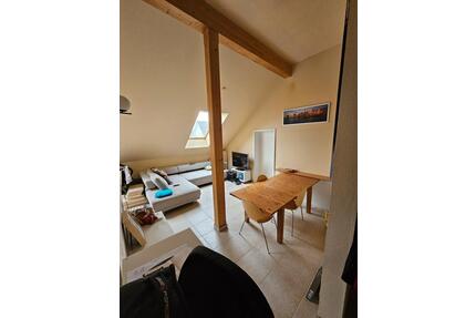 Köln-Alt Brück Wohnung in 2-Familienhaus mit großem Balkon