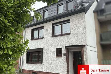 Haus zum Kaufen in Jüchen 299.000,00 € 198 m²