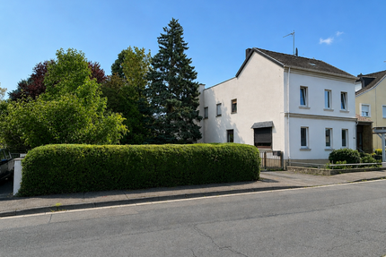 Haus zum Kaufen in Meckenheim 470.000,00 € 242 m²