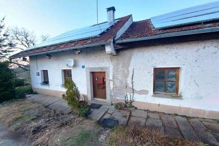 Haus zum Kaufen in Hauzenberg 160.000,00 € 100 m²