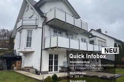 Exklusives, modernes und freistehendes Zweifamilienhaus mit Einliegerwohnung auf einem großzügigen Grundstück in guter Lage der Gemeinde Herscheid