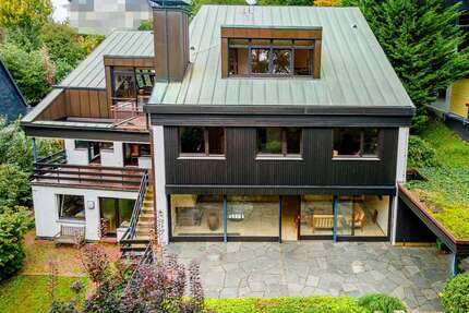 Haus zum Kaufen in Rösrath 950.000,00 € 387 m²