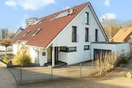 Haus zum Kaufen in Duisburg 850.000,00 € 213 m²