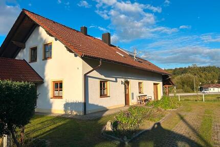 Einfamilienhaus mit Doppelgarage - Schöllnach