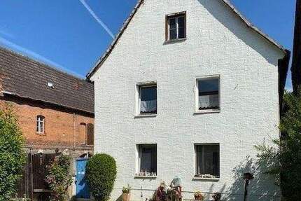 +++ Großes sanierungsbedürftiges Ein- bzw. Mehrfamilienhaus mit viel Potenzial +++ - Balgstädt Burkersroda