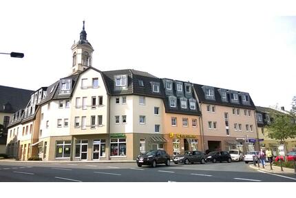 Werdau - Zentrum, mit Balkon und Einbauküche