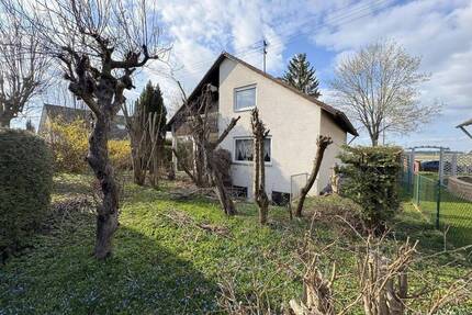 Gemütliches Haus mit tollem Grundstück in ruhiger Lage! - Pfaffenhofen a.d.Roth