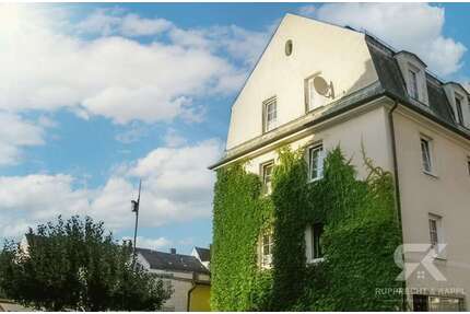 Haus zum Kaufen in Weiden in der Oberpfalz 299.000,00 € 220 m²