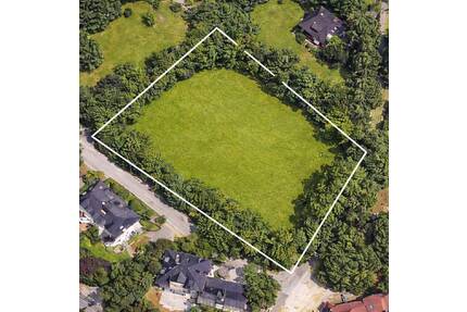 Exklusives Parkgrundstück mit 3697 m² in bestlage Grünwald bei München