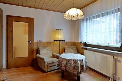 (EF0593_M) Jena: Hermsdorf, möbliertes Mini-Apartment mit separatem Hauseingang, WLAN und PKW-Stellplatz