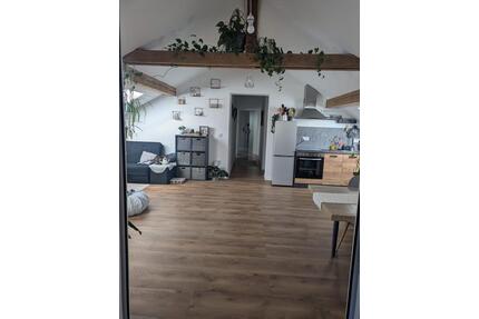 Charmante Dachgeschosswohnung zu vermieten - Lissendorf