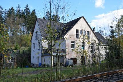 helle 3-Raumwohnung für Paare oder kleine Familien - Lichtenberg/Erzgebirge