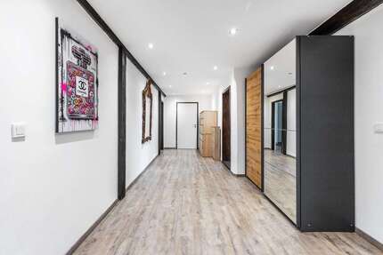 Wohnung zum Kaufen in Bockhorn 860.000,00 € 187.97 m²