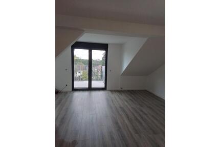 Sanierte 3-Zi-Wohnung mit Balkon in beliebter Lage,Nähe Phönixsee - Dortmund Aplerbeck