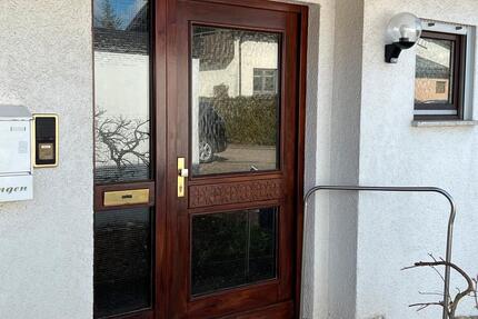 Bungalow mit Souterrain und 2-Zimmer Einliegerwohnung - Vaihingen an der Enz