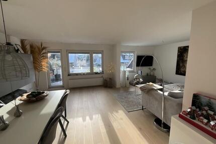 Lichtdurchflutete, kernsanierte Loggia- Wohnung in Hagen Halden
