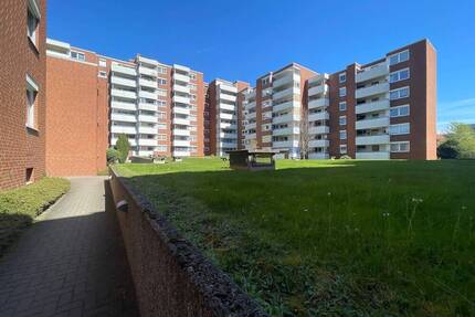 3-Zimmer Wohnung mit Loggia, Tiefgaragenstellplatz und Fahrstuhl in Empelde - Ronnenberg