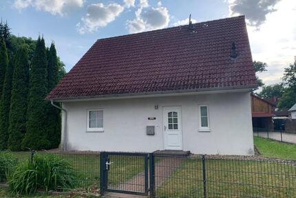 Einfamilienhaus (4 Zimmer, ca.120qm) in CelleGarßen zu vermieten