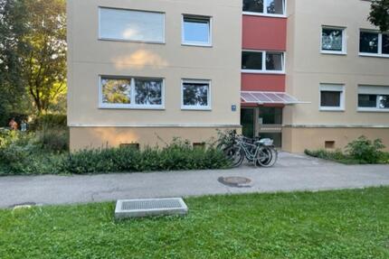 Möblierte WGs 3-Zimmerwohnung zu vermieten oder alle Zimmern - München Aubing-Lochhausen-Langwied