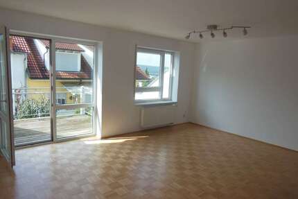 Haus zum Mieten in Waldenbuch 2.500,00 € 187 m²