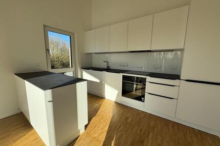 Penthouse mit Terrasse und Loggia - Remseck am Neckar