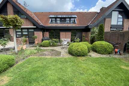 Haus zum Kaufen in Kempen Sankt Hubert 1.210.000,00 € 363 m² - Kempen / Sankt Hubert