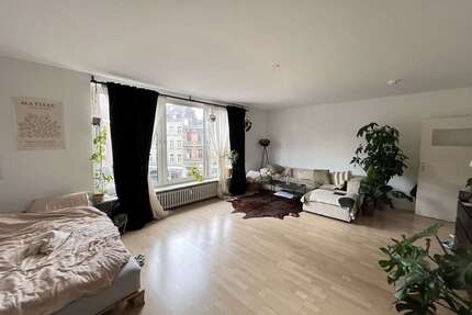 Wohnung zum Kaufen in Düsseldorf 279.000,00 € 74.68 m²