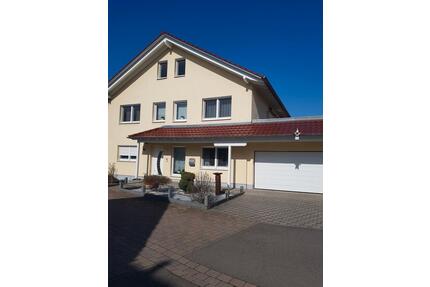Großzügiges Ein-Zweifamilienhaus mit Einliegerwohnung - Germersheim