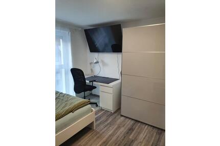 Exklusiv sanierte & stilvoll möblierte 1m5-Zimmer-Wohnung - Stuttgart Feuerbach