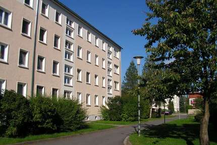 Wohnung zum Mieten in Geratal 438,77 € 66.48 m²